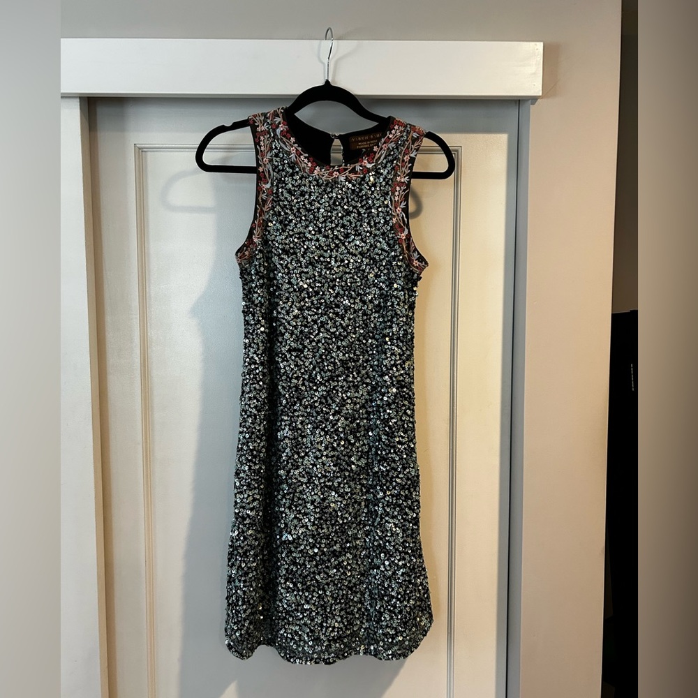 🪩NWT Anthropologie Astronomy Sequin Dress by Varun Bahl Embroidered Top Size 4 - Picture 3 of 13